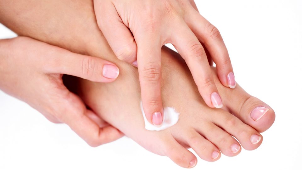 ¿Por qué cuando tienes Diabetes, es importante prevenir Infecciones en los Pies?